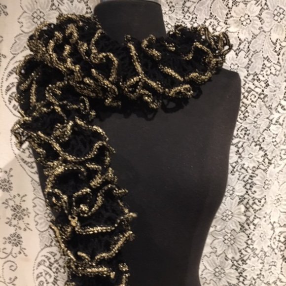 Handmade Black Crocheted Layered Scarf - Picture 3 of 8